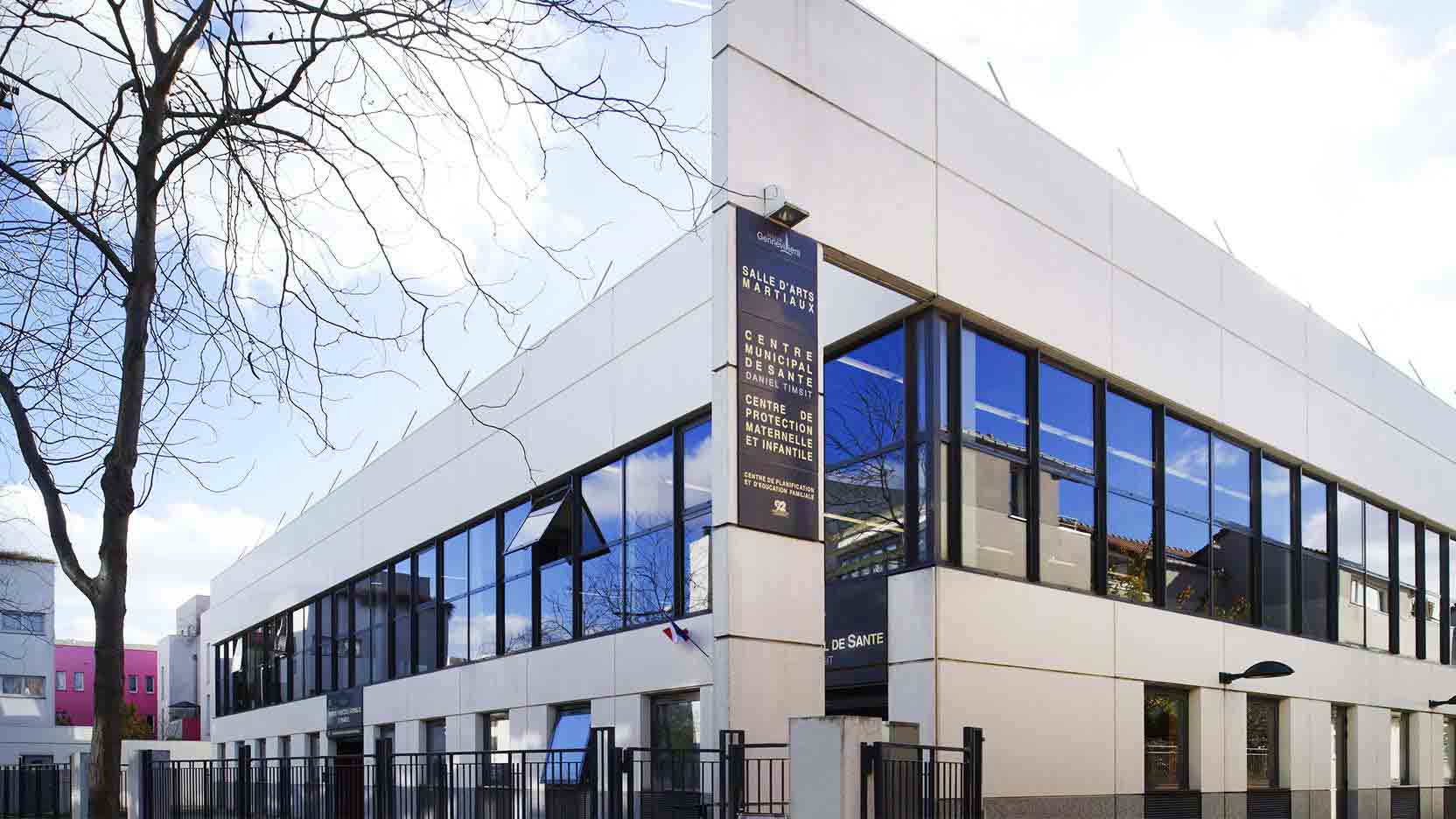 GA Smart Building, entreprise de construction France a réalisé le Centre Municipal de Santé de Gennevilliers alliant sport et santé.