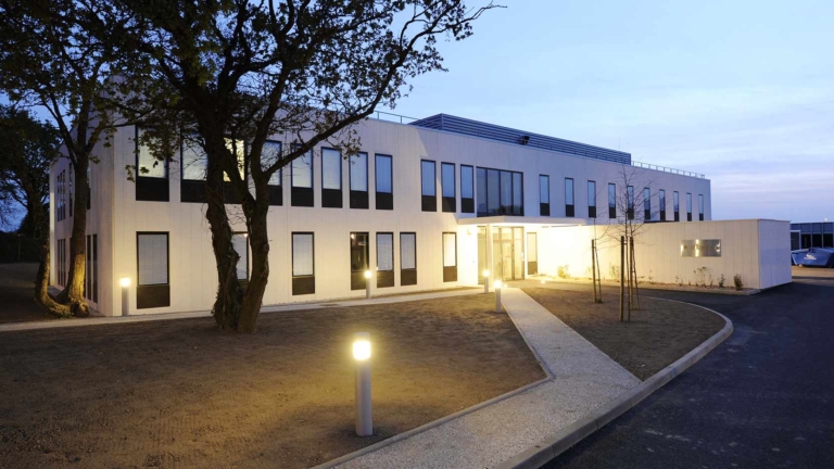 1,000 m² in laboratories and 800 m² in offices in Saint Nazaire for Atlanbio
