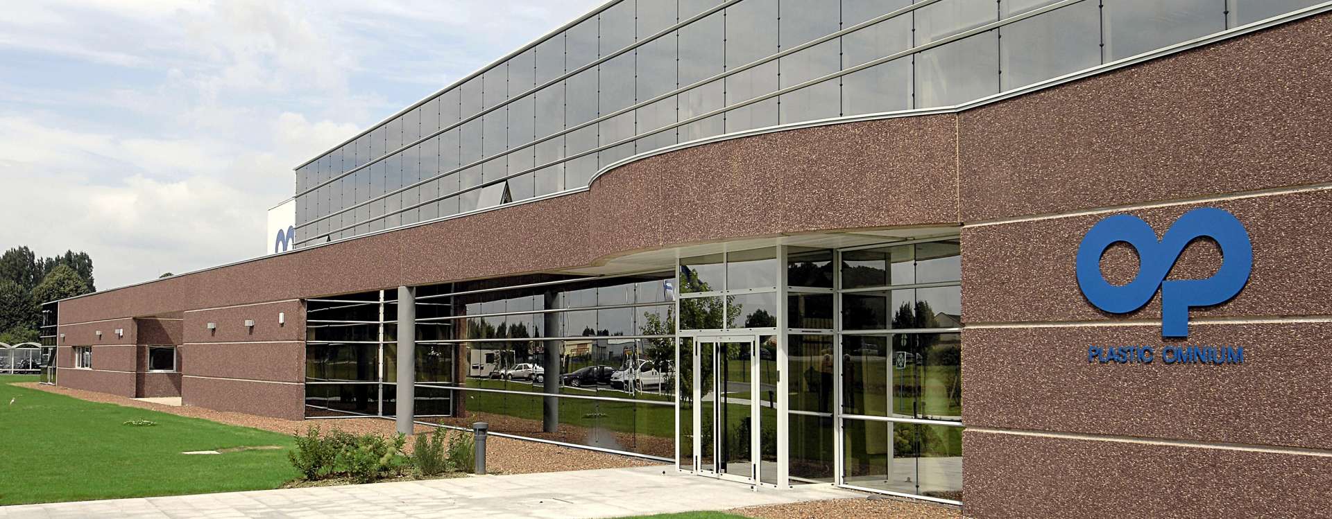 Plastic Omnium à Ruitz immobilier industriel Groupe GA