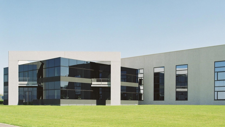SAF in Hésingue, an industrial building serving luxury’s cause