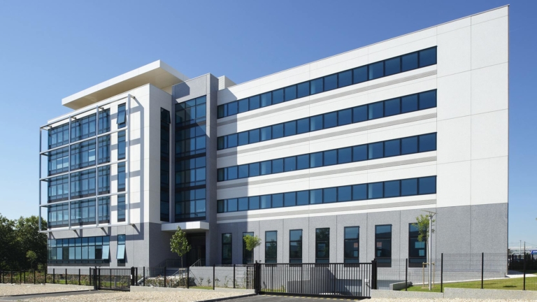 The Camille Doncieux corporate office building, for lease in Bezons