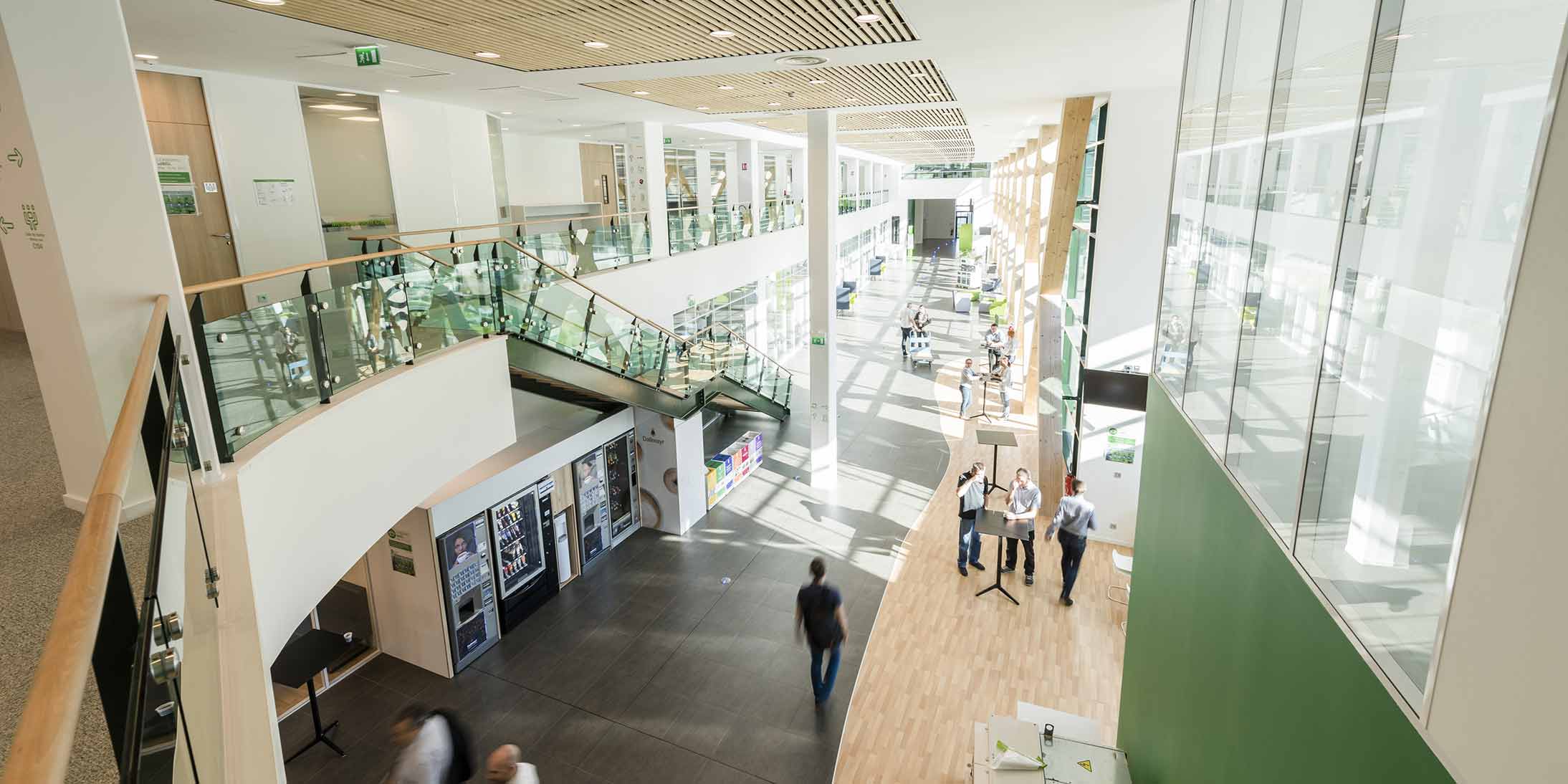 Technopole Schneider Electric Grenoble Bureaux Professionnels Ga Smart Building Utopikphoto