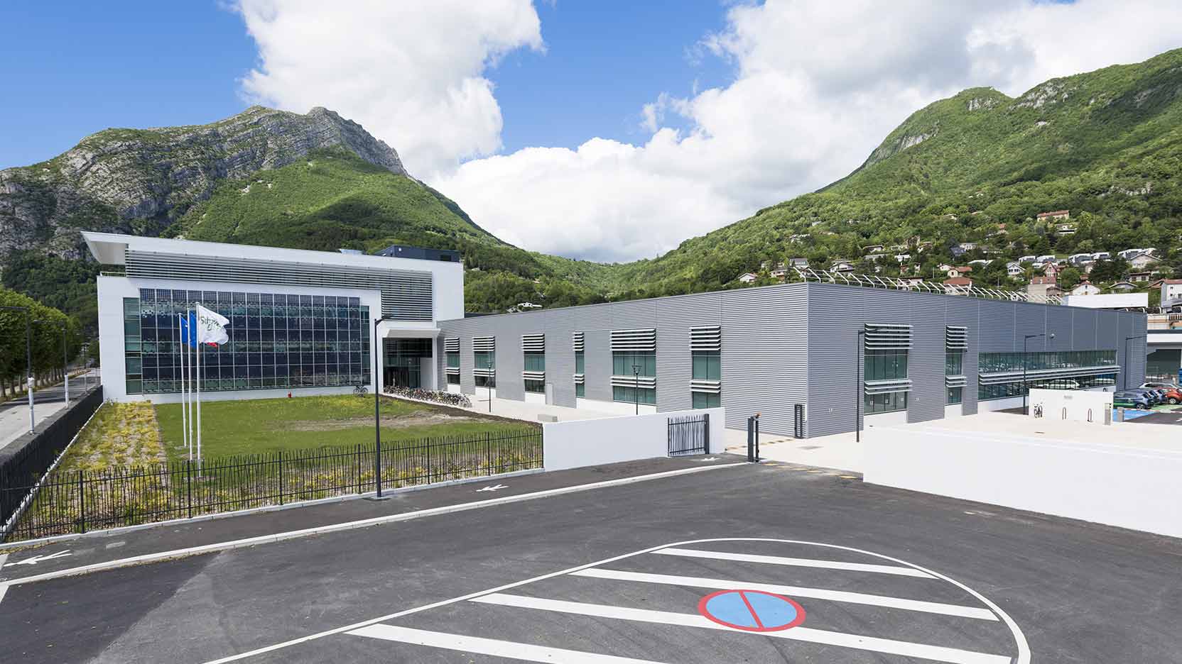 Le Groupe GA a construit le Technopôle à Grenoble pour Schneider Electric : le Best Smart Building France 2018.