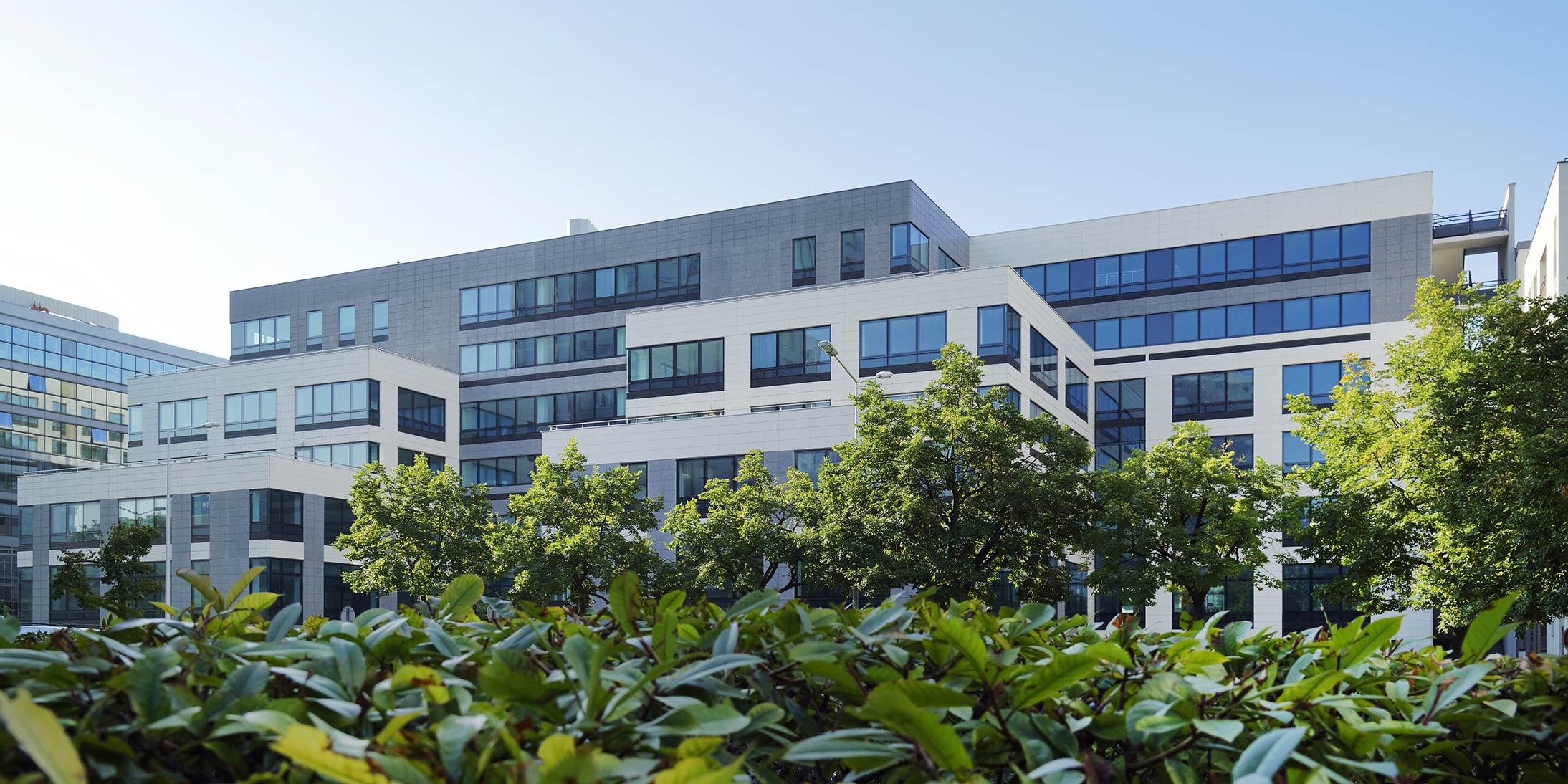 Gaïa ga est un immobilier entreprise innovant qui s'adapte aux nouvelles formes d’organisation du travail à vendre ou à louer à Nanterre.