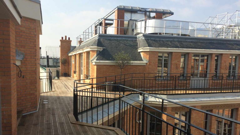 Rénovation du 20 rue de la Baume, un immeuble d’entreprise à Paris