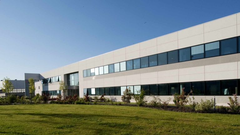 Transgène à Illkirch, bâtiment industriel pour la recherche en biotechnologie
