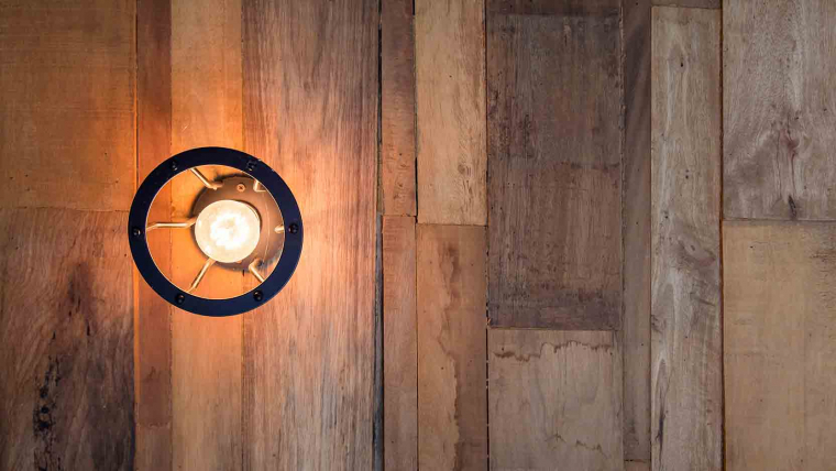 Smart building: this is not a light bulb