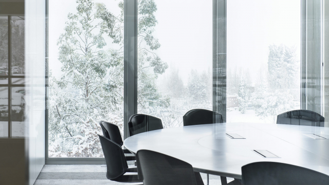 Le smart building dans la smart city a pour préoccupation la qualité de l'air intérieur : découvrez les expérimentations engagées.