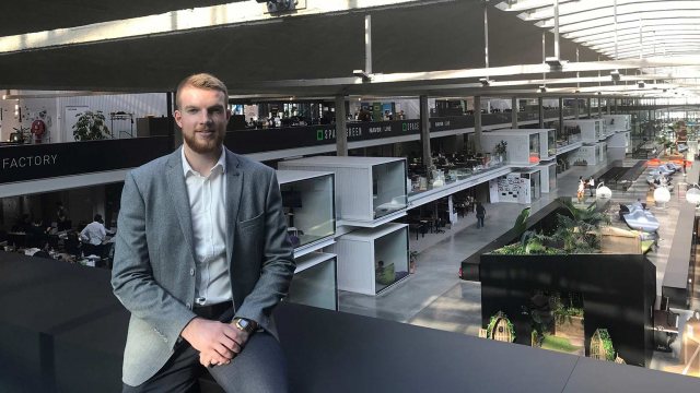 Le réemploi de matériaux dans le bâtiment est une solution durable et économique : Corentin Le Faucheur a crée le métier de ReUse Manager.