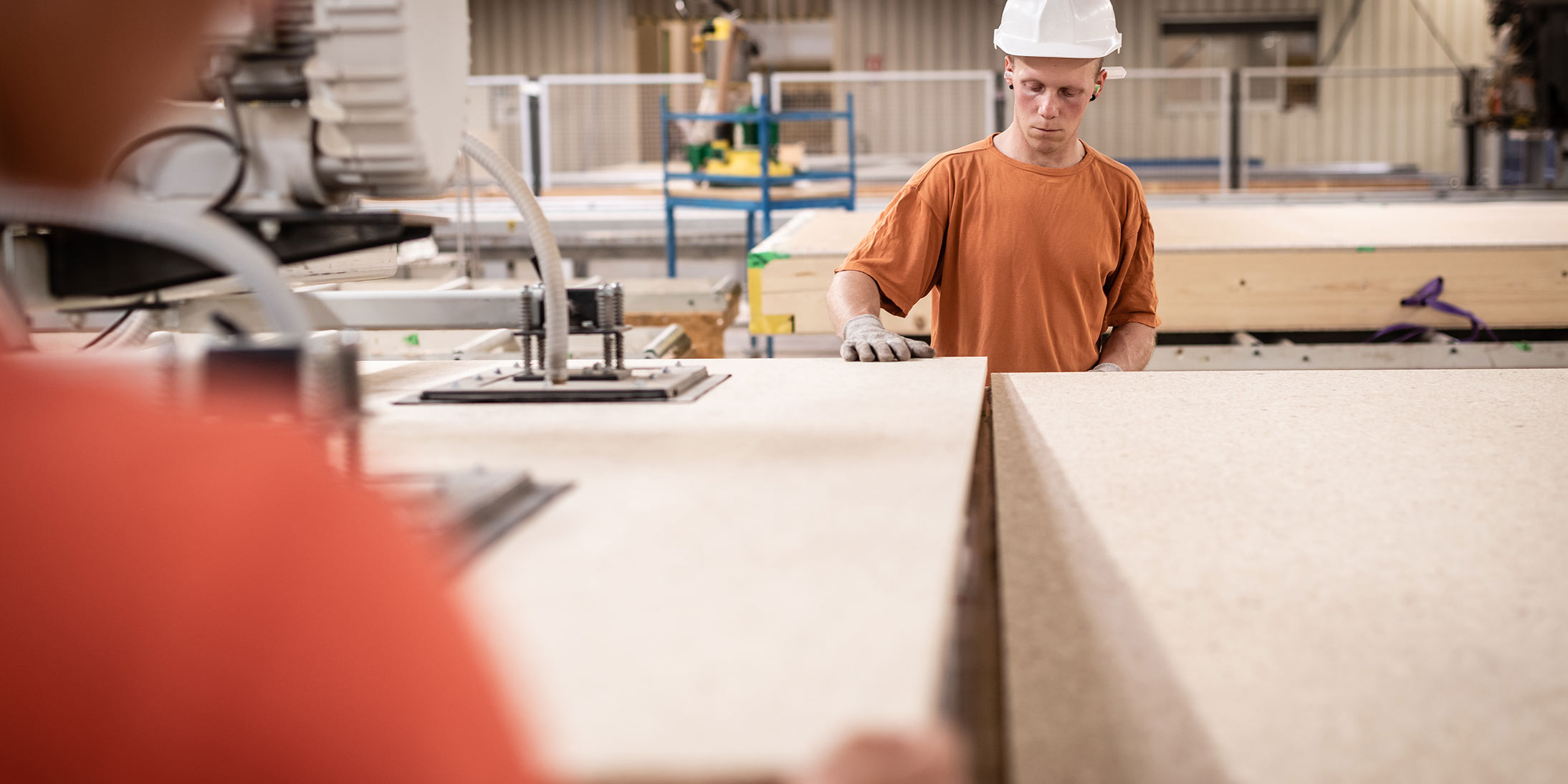 Grâce à son approche constructive hors-site, Ossabois, entreprise construction bois, filiale du Groupe GA, réduit de moitié les émissions de CO2.