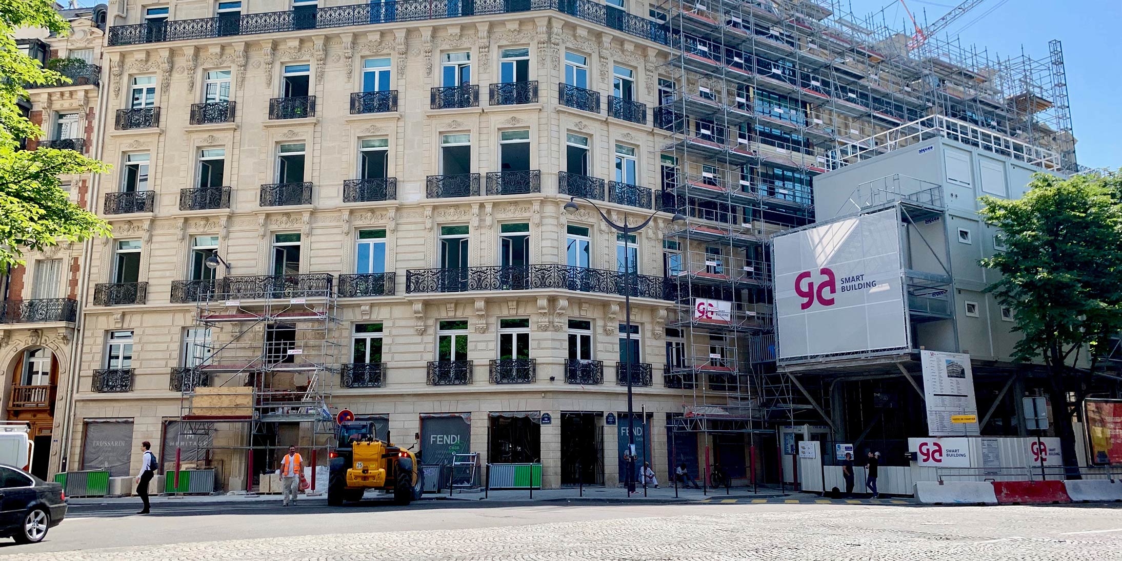 Découvrez la rénovation Avenue George-V à Paris par GA Smart Building, entreprise rénovation bâtiment.