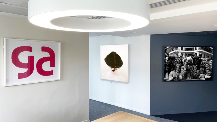 « Regards », une exposition d’art contemporain éphémère au sein de nos bureaux de Paris !