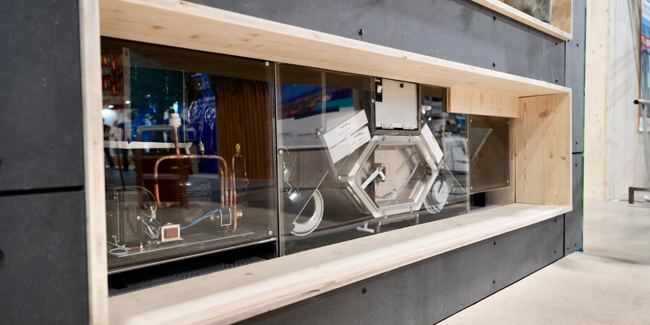 Le module de traitement de l'air par GA Smart Building sur le stand du Sibca 2022.