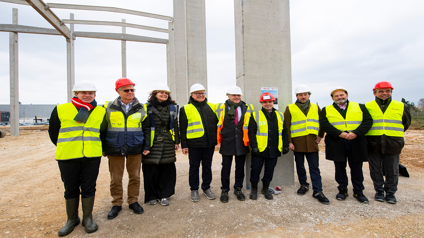 La pose de la 1ère pierre du projet d’extension de la plateforme logistique du groupe Würth à Montélimar réalisé par GA Smart Building