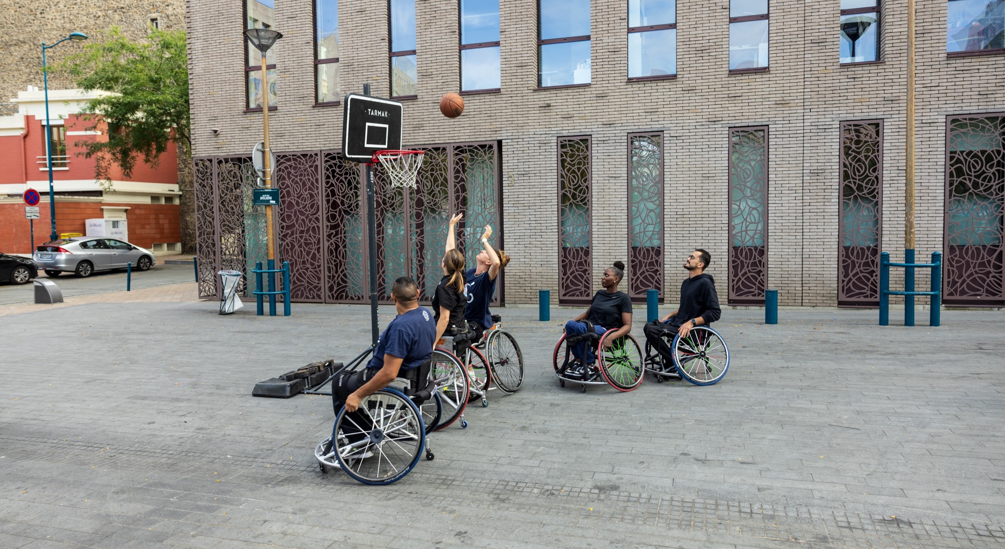 Wandering around the Cité Universelle in Paris’ 19th arrondissement - a guided tour of an iconic urban landscape project of the future.