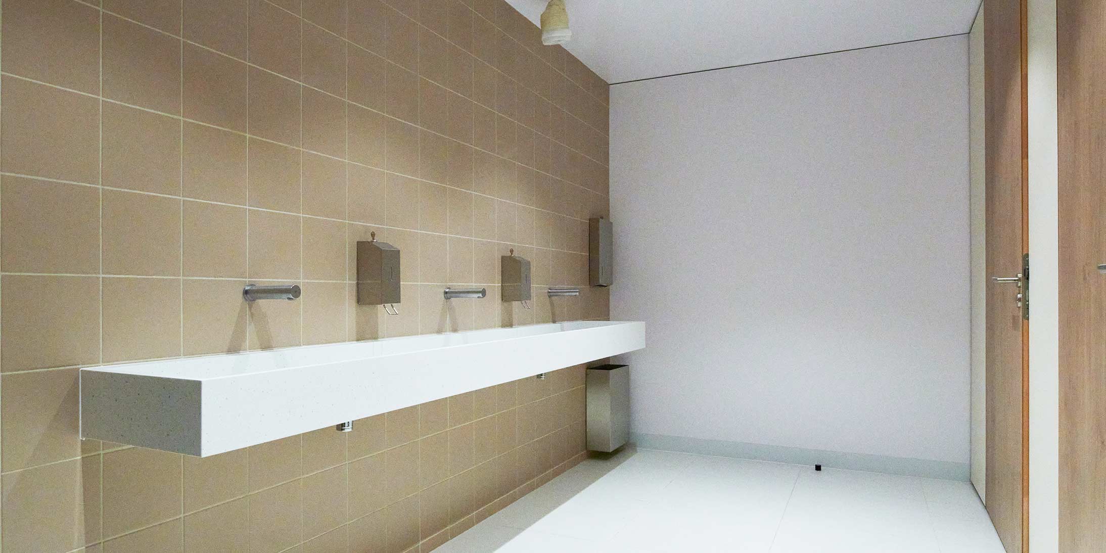 Perspective des sanitaires du futur siège social de GA Smart Building, exemplaire en termes de construction hors-site