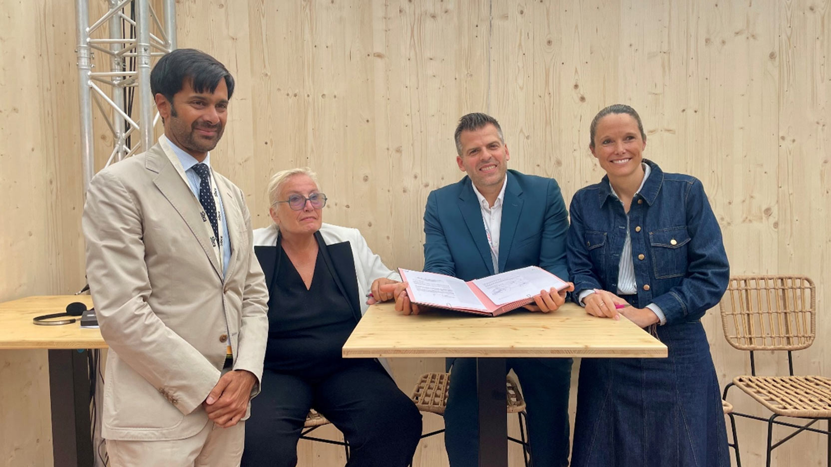 GA Smart Building : signature de la promesse du lot A1.1 du nouveau pôle gare de Noisy-le-Grand – Sibca 2025