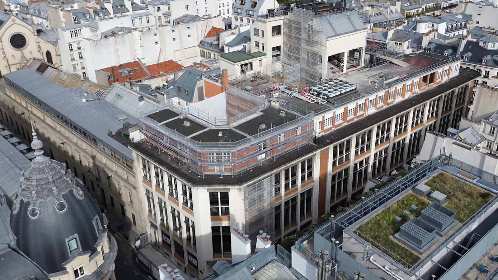 Chantier de restructuration lourde du projet Paris Grands Boulevards réalisé par GA Smart Building pour Covivio